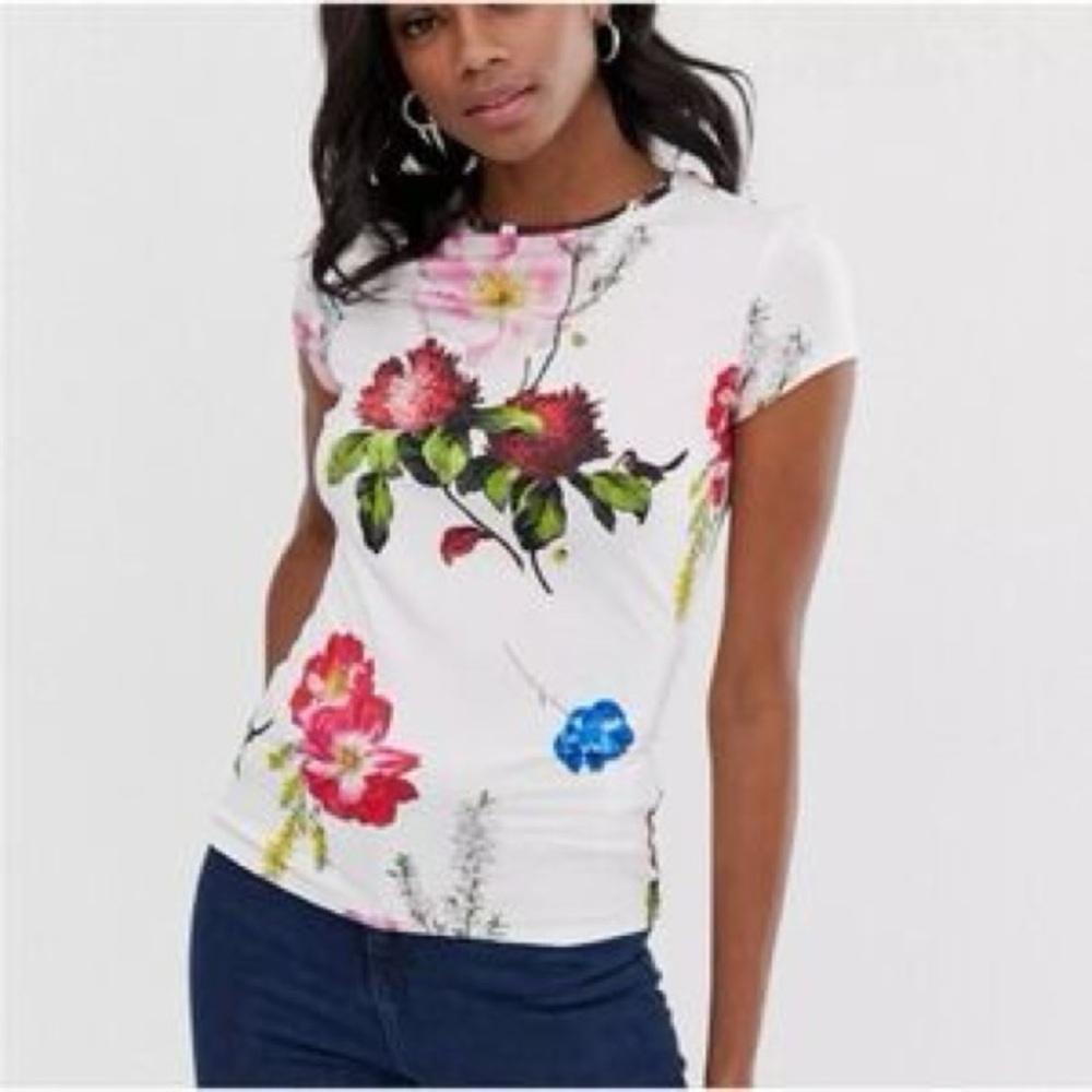 NWT Ted Baker White Floral Short Sleeve Top